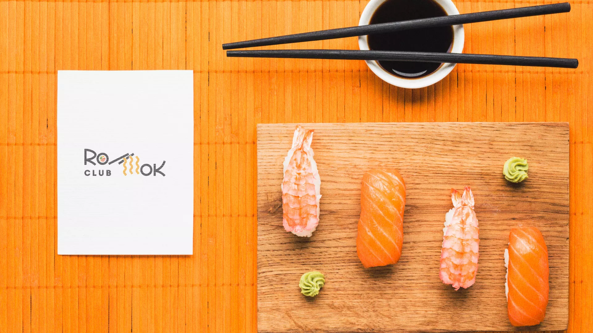 Создание логотипа суши-бара «Roll Wok Club» в Спасске-Дальнем